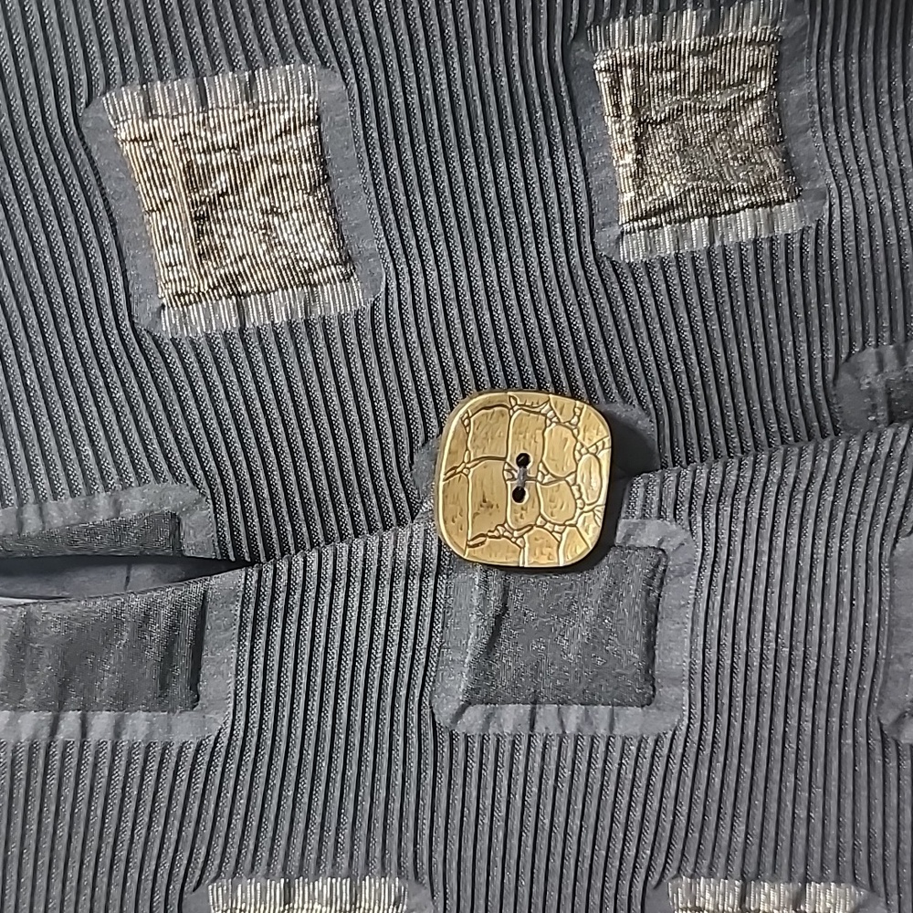 Preowned Ic Collection. Jacket View 5